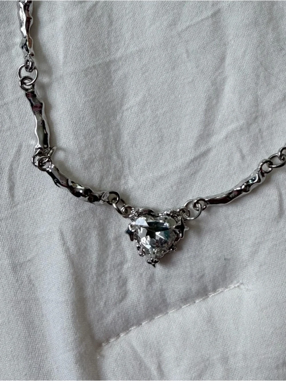 Brand New Y2K Magic Fairytale Silver White Diamond Heart Pendant 18” Necklace